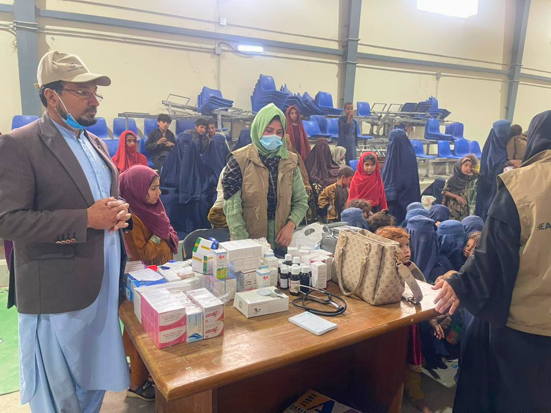 Health workers at emergency shelter in Afghanistan