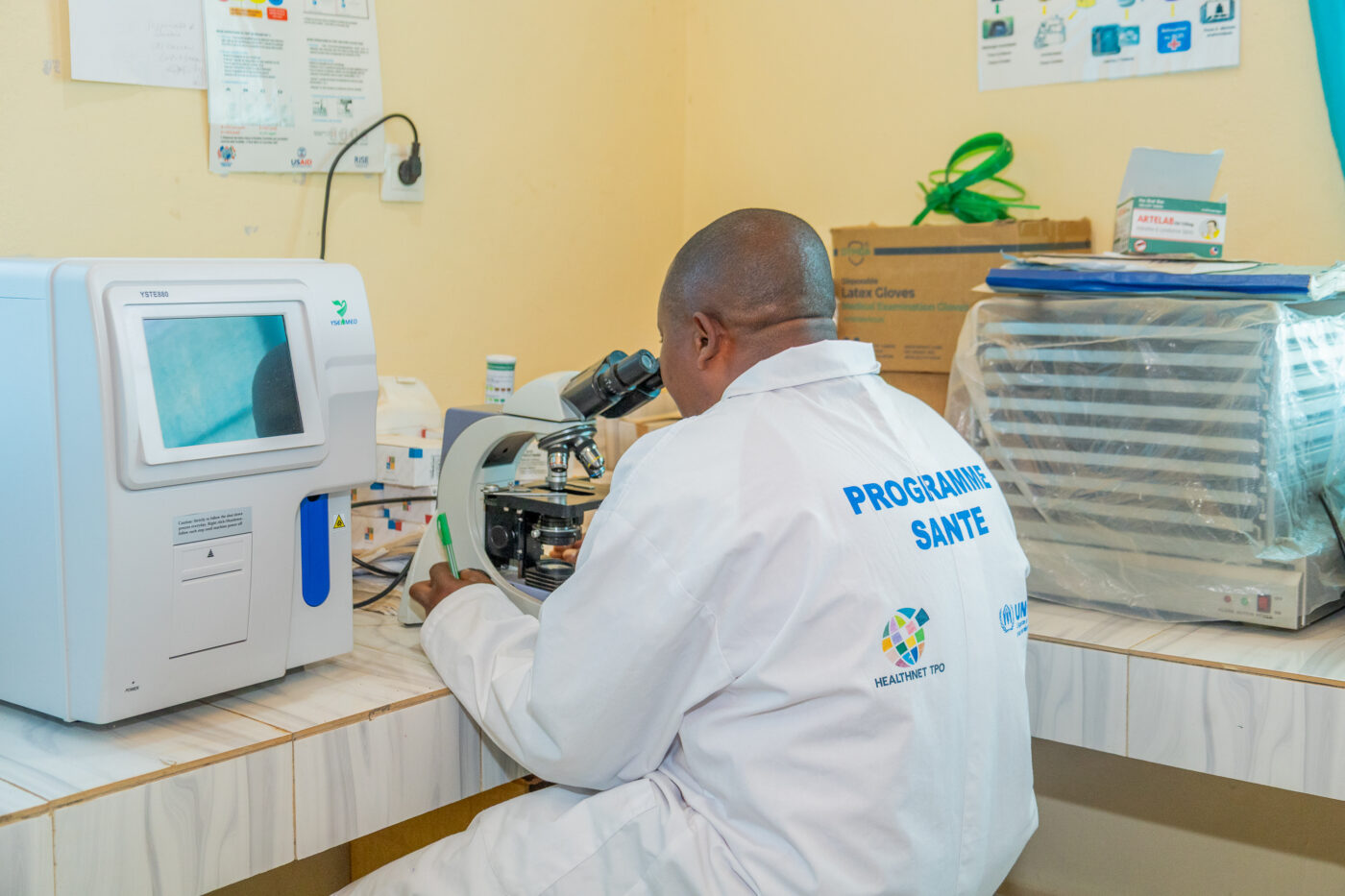 Lab technician in Burundi